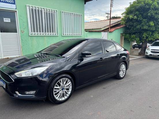 FORD FOCUS 2.0 SE PLUS 16V FLEX 4P POWERSHIFT FORD FOCUS 2.0 SE PLUS 16V FLEX 4P POWERSHIFT